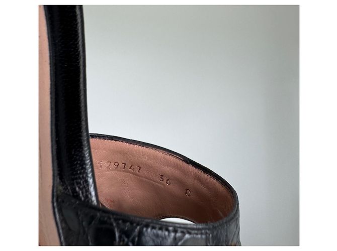 Mule Gucci in pelle di coccodrillo nera e bambù Nero - vista 10
