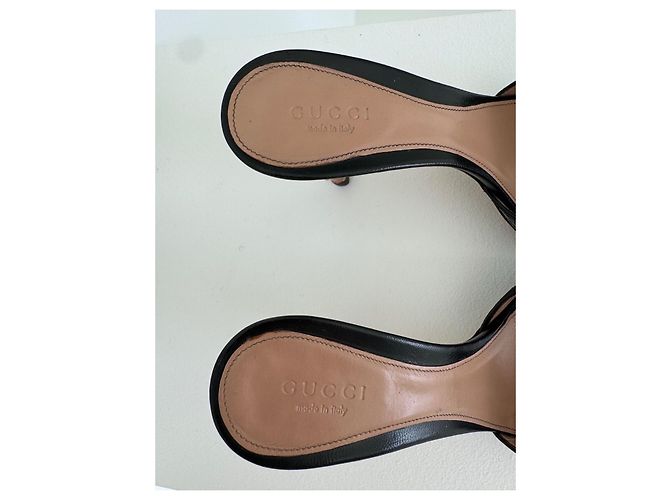 Mule Gucci in pelle di coccodrillo nera e bambù Nero - vista 9