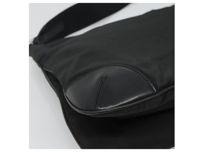 Borsa a spalla PRADA in nylon nero Auth 119572 - vista 17