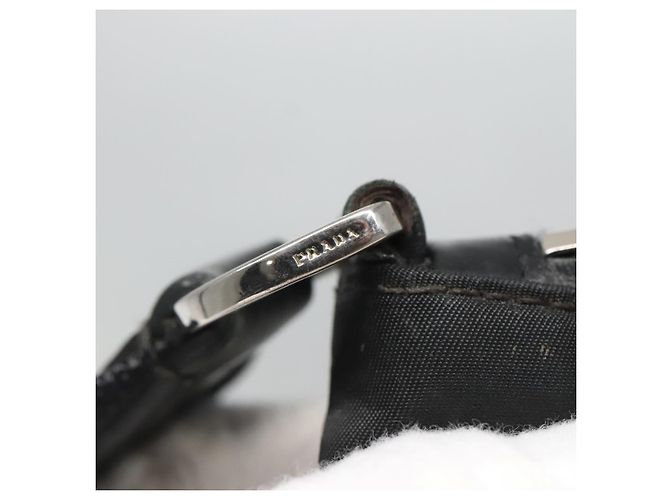 Borsa a spalla PRADA in nylon nero Auth 119572 - vista 19