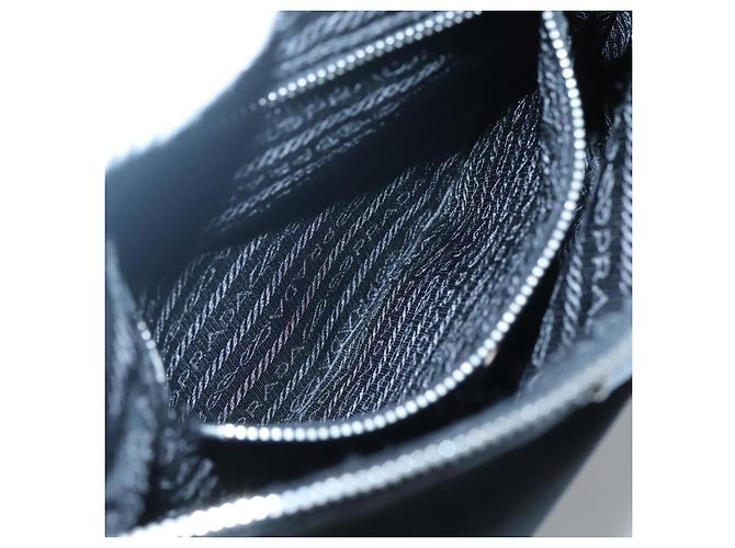 Borsa a spalla PRADA in nylon nero Auth 119572 - vista 23