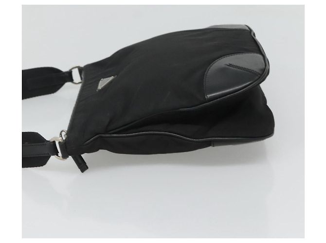 Borsa a spalla PRADA in nylon nero Auth 119572 - vista 4
