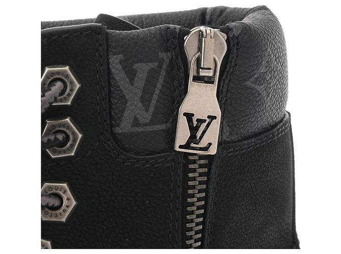 Louis Vuitton Ankle Boots Black - view 7