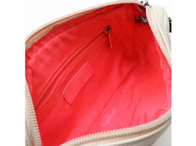 Borsa a spalla Chanel Cambon Line Coco Mark Pouch Nero Bianco - vista 7
