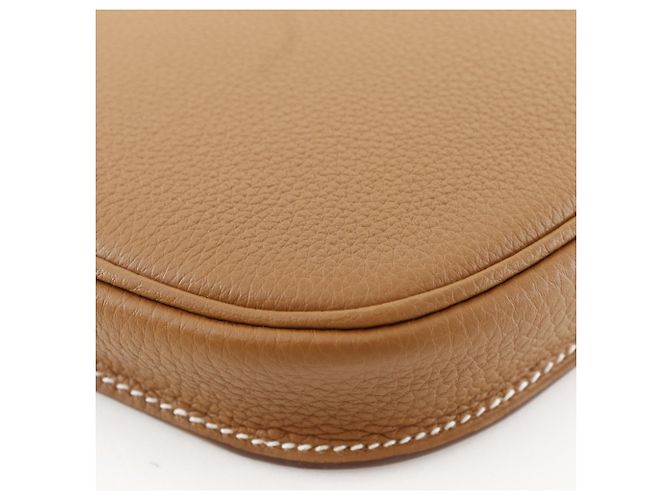 Borsa a Spalla Cavalier 21 Perspective di Hermès Marrone - vista 5