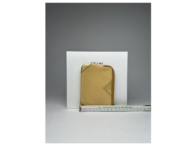 Céline Vintage Celine Paris Leather Card holder Golden - view 10