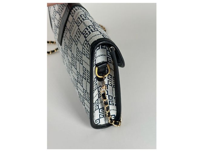 Vintage Givenchy 4G Leder Tasche navy und weiß - Ansicht 4