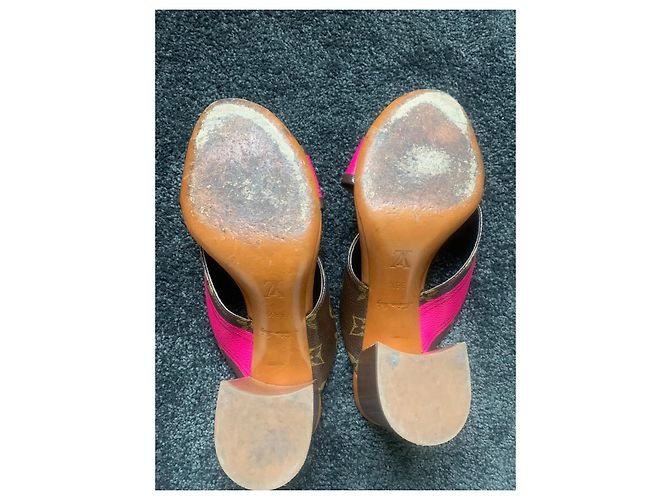 Sandali Louis Vuitton in pelle marrone - vista 6