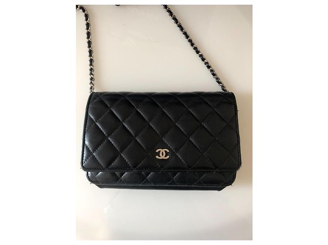 Wallet On Chain Portafoglio Chanel Classico su Catena in Pelle di Agnello Nera – Metallo Argento Nero - vista 6