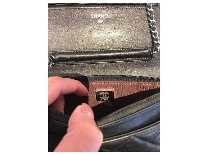 Wallet On Chain Portafoglio Chanel Classico su Catena in Pelle di Agnello Nera – Metallo Argento Nero - vista 9