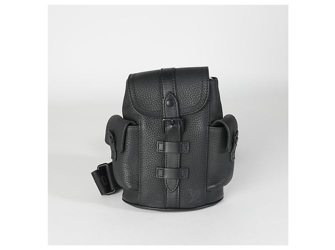 Louis Vuitton Nero Taurillon Nano Christopher - vista 7