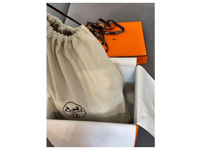 Hermès Picotin Lock 18 Beige in pelle Taurillon Clemence - vista 10