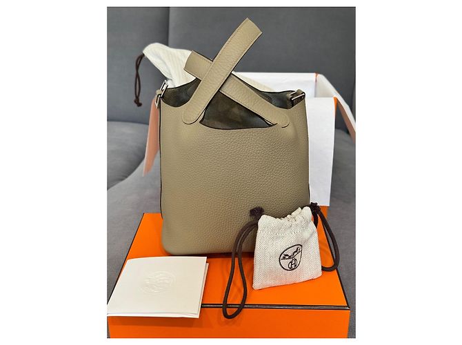 Hermès Picotin Lock 18 Beige in pelle Taurillon Clemence - vista 13