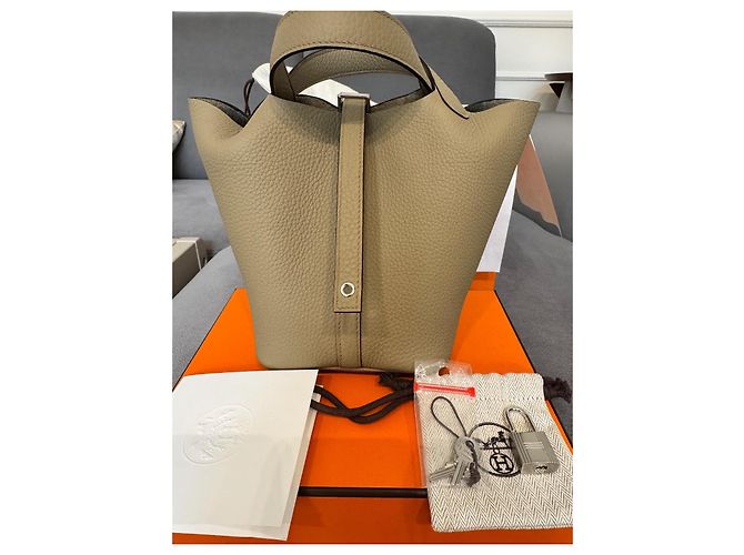 Hermès Picotin Lock 18 Beige in pelle Taurillon Clemence - vista 7