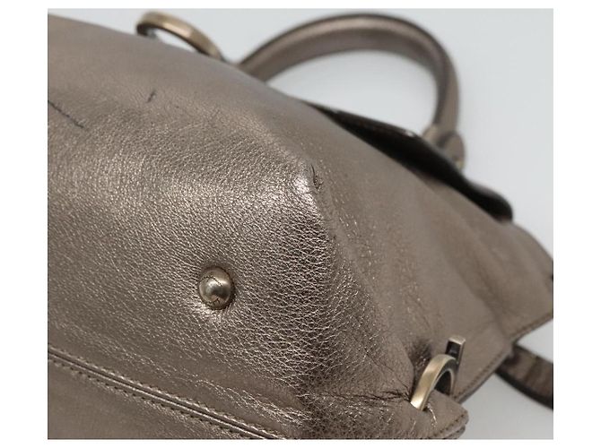 Borsa a mano in pelle Gancini Salvatore Ferragamo 2 vie tono oro Auth 121739 - vista 10