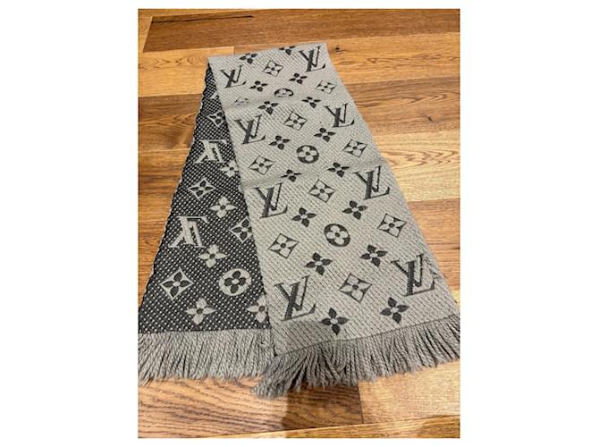 Mania del logo Louis Vuitton Grigio - vista 2