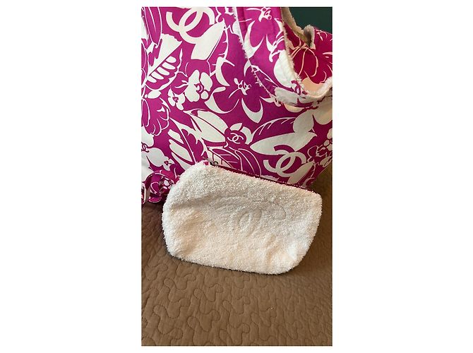 Bolsa Chanel Coco Beach 2021 reversível rosa de algodão com pochette - vista 4