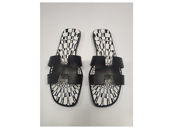 Infradito Hermès Oran in pelle di vitello nera Nero - vista 7