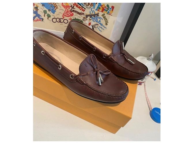 Scarpe da barca Tod's in pelle marrone - vista 5