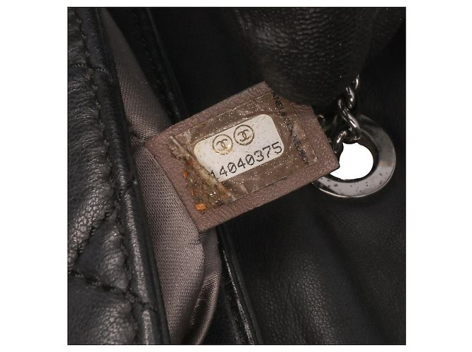 Coco rain Chanel Nero Medio Pelle Trapuntata Agnello Coco Pioggia Flap - vista 5