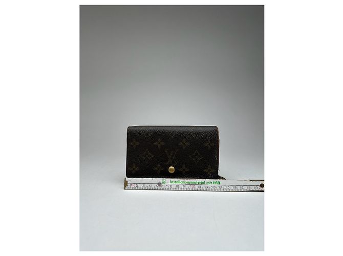 Vintage Louis Vuitton Leather monogram Wallet brown Khaki - view 12