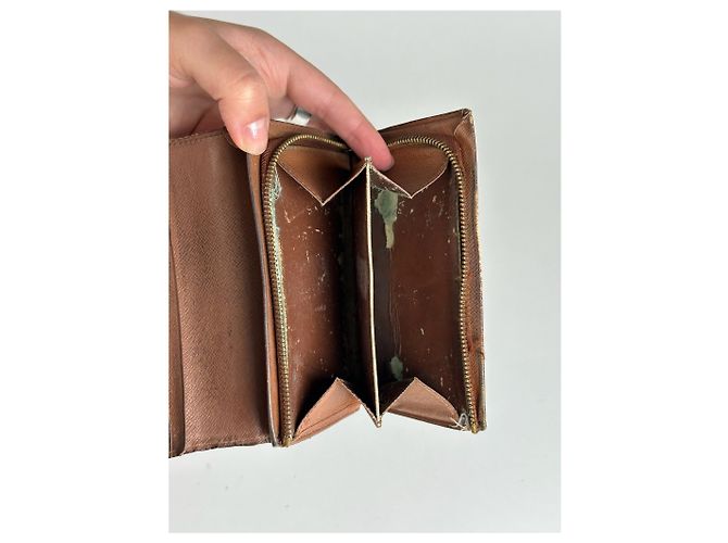 Vintage Louis Vuitton Leather monogram Wallet brown Khaki - view 4