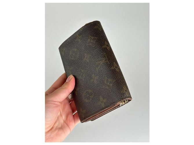 Vintage Louis Vuitton Leather monogram Wallet brown Khaki - view 7