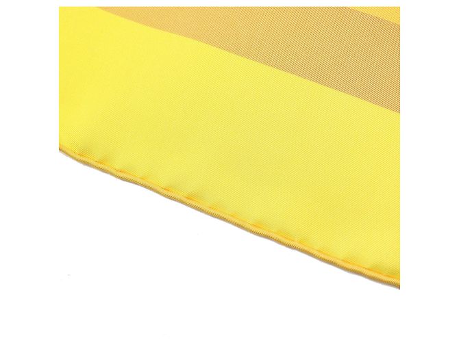 Hermès Foulard in seta Aloha Rettangolo Hermes Giallo - vista 3