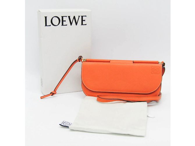 Portafoglio in pelle con catena/spalla Loewe Gate per donne in arancione - vista 2