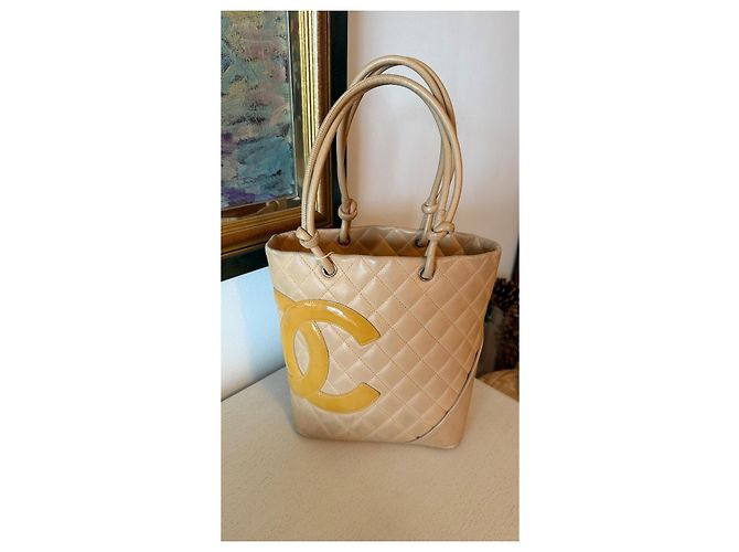 Borsa Chanel Cambon in pelle beige - vista 2
