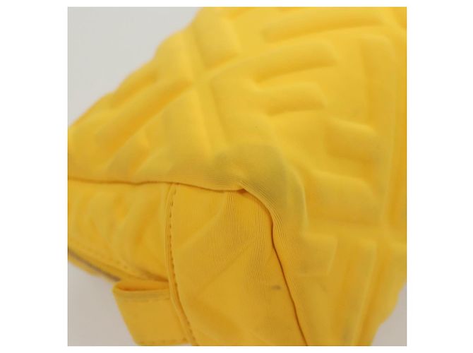 Pochette FENDI in nylon giallo oro Auth bs24840 D'oro - vista 12