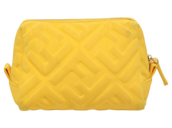 Pochette FENDI in nylon giallo oro Auth bs24840 D'oro - vista 2