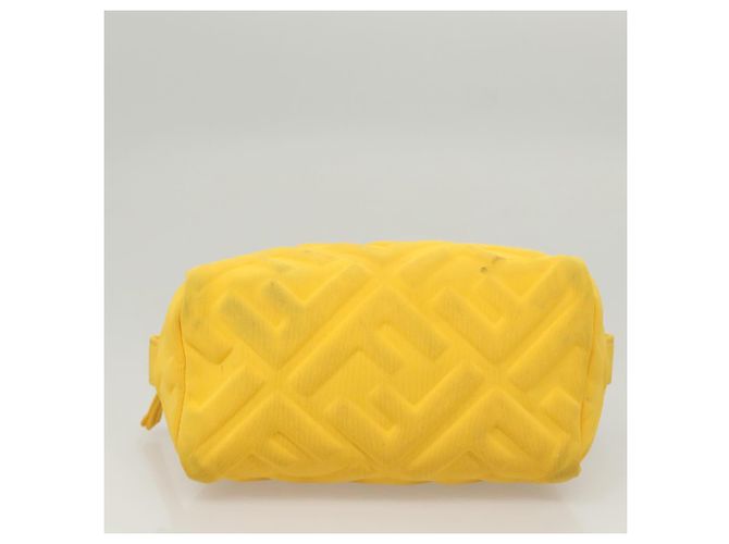 Pochette FENDI in nylon giallo oro Auth bs24840 D'oro - vista 6