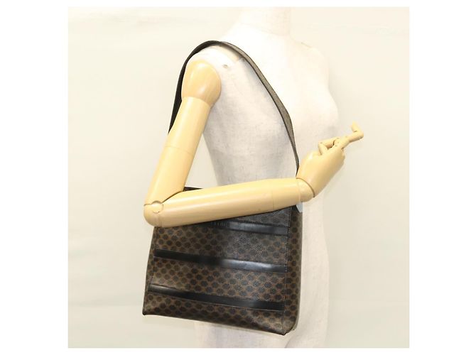 Céline Borsa a spalla in tela Macadam CELINE in pelle PVC nera e dorata Auth 119071 Nero D'oro - vista 20