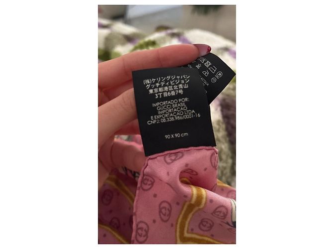 Sciarpa in seta Gucci GG Snake rosa Beige - vista 6