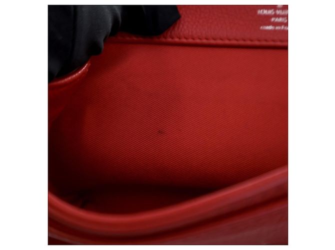 Twist Louis Vuitton Tasche Lockme II BB aus rotem Leder - Ansicht 5