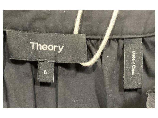 Nallane Light Poplin Kleid von Theory aus schwarzer Baumwolle - Ansicht 18