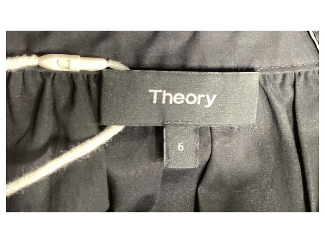 Nallane Light Poplin Kleid von Theory aus schwarzer Baumwolle - Ansicht 23