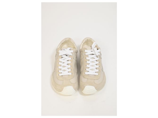 Loewe Ballet Runner 2.0 Sneakers aus beigem Kalbsleder - Ansicht 16