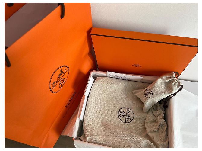 Borsa a tracolla Hermès Evelyne III Taurillon Clemence Gold Cammello - vista 12