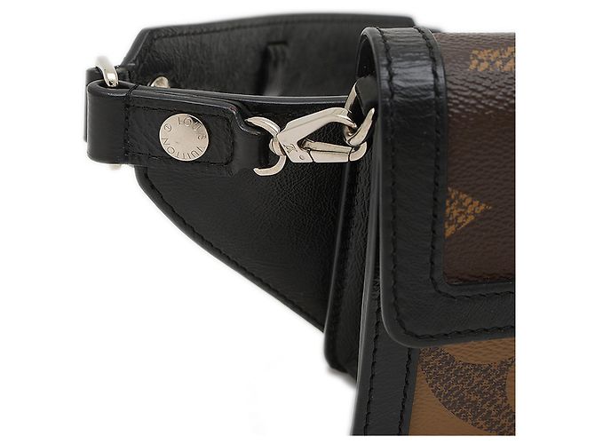 Bumbag Sac à dos Dauphine Monogram Géant Louis Vuitton - vue 6