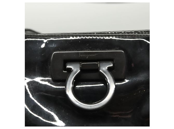 Borsa a Spalla Gancini Smalto Nero Argento di Salvatore Ferragamo Auth bs24679 - vista 10