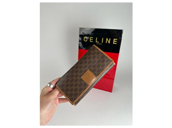 Triomphe Céline Vintage Celine Paris Leather monogram Wallet Brown - view 10