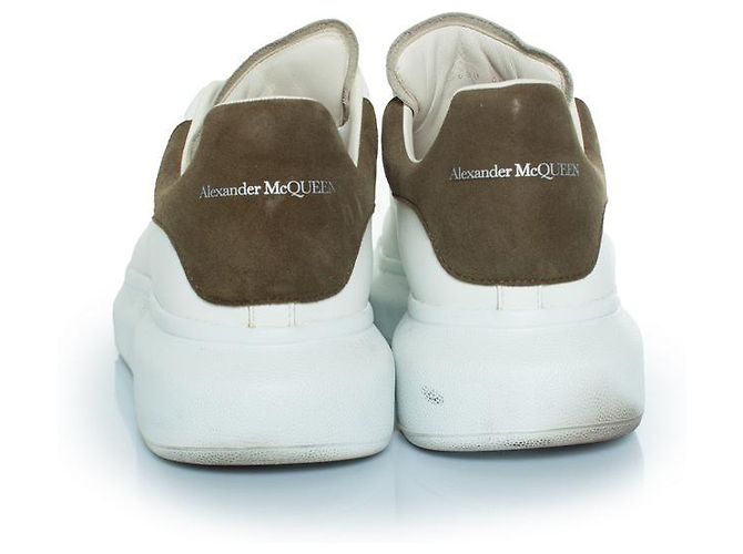 Alexander McQueen, Sneakers Oversized Larry Bianco Verde - vista 3