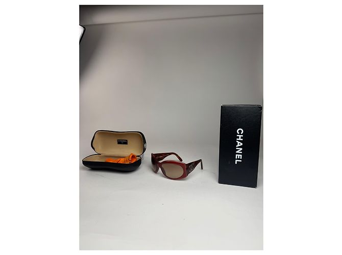 Vintage Chanel CC Sonnenbrille rot - Ansicht 12