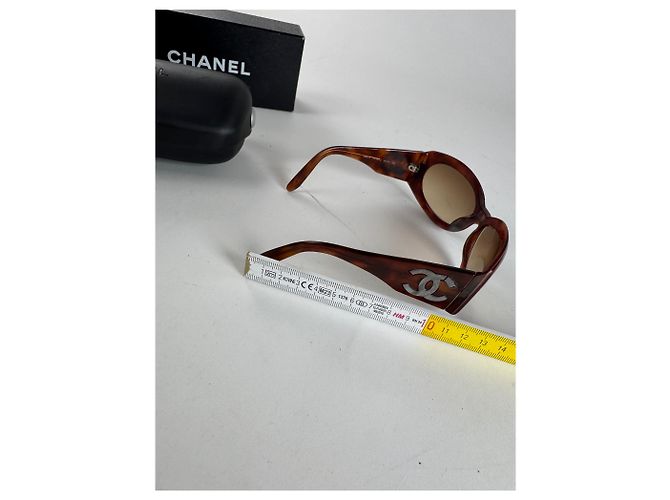 Vintage Chanel CC Sonnenbrille rot - Ansicht 7