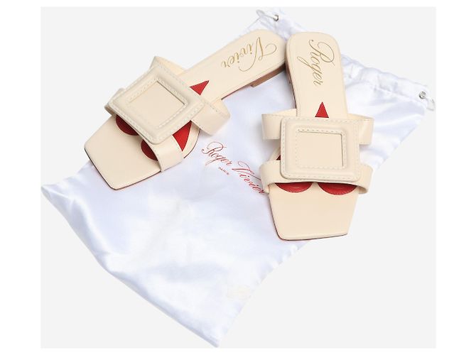 Roger Vivier Sandales plates crème - taille EU 39 - vue 6
