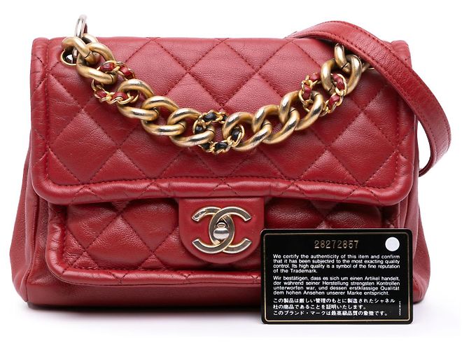Chanel Rosso Piccolo in Pelle Trapuntata con Catena - vista 11