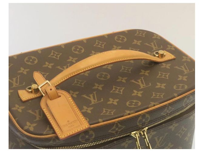 Louis Vuitton Beauty case Nice  M47280 Monogramma - vista 5