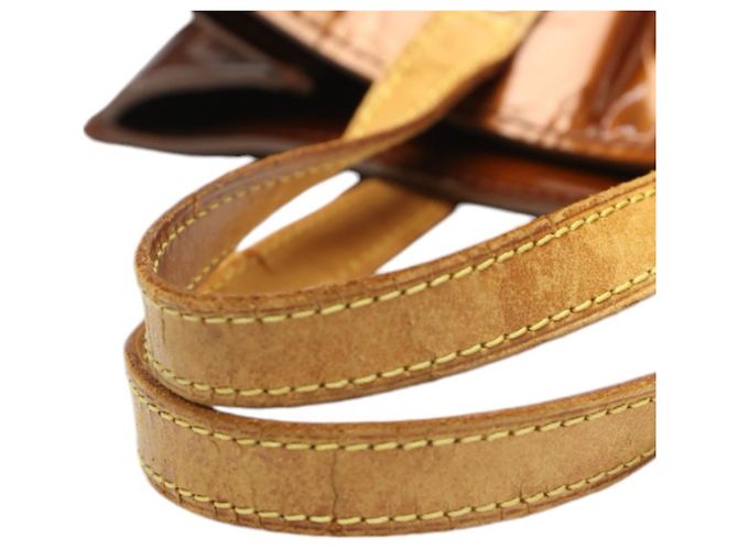 Borsa Louis Vuitton Reed PM Vernis Mini Bronzo - vista 17